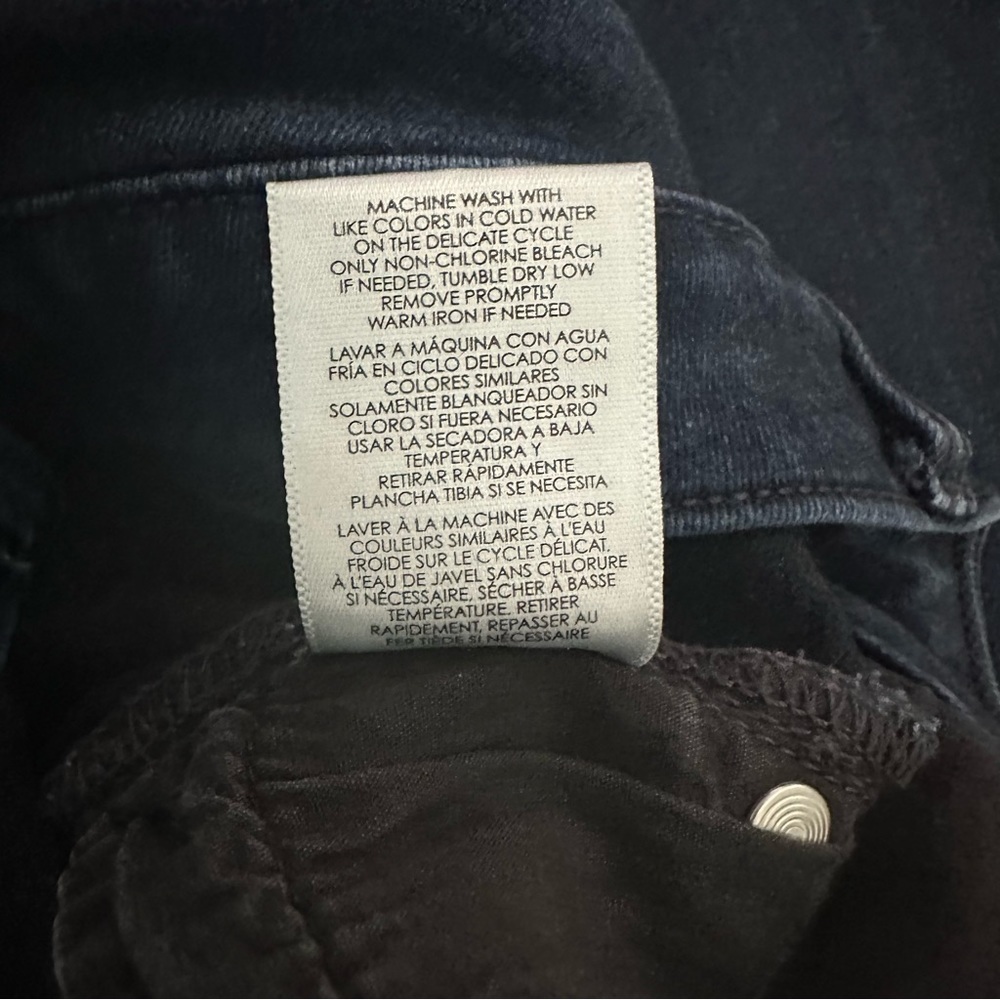 CAbi Style #3194 Dark Dusk Curvy Skinny Distressed Jeans- Size 6 - Picture 10 of 10